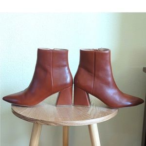 Steve Madden Neven Bootie Size 8